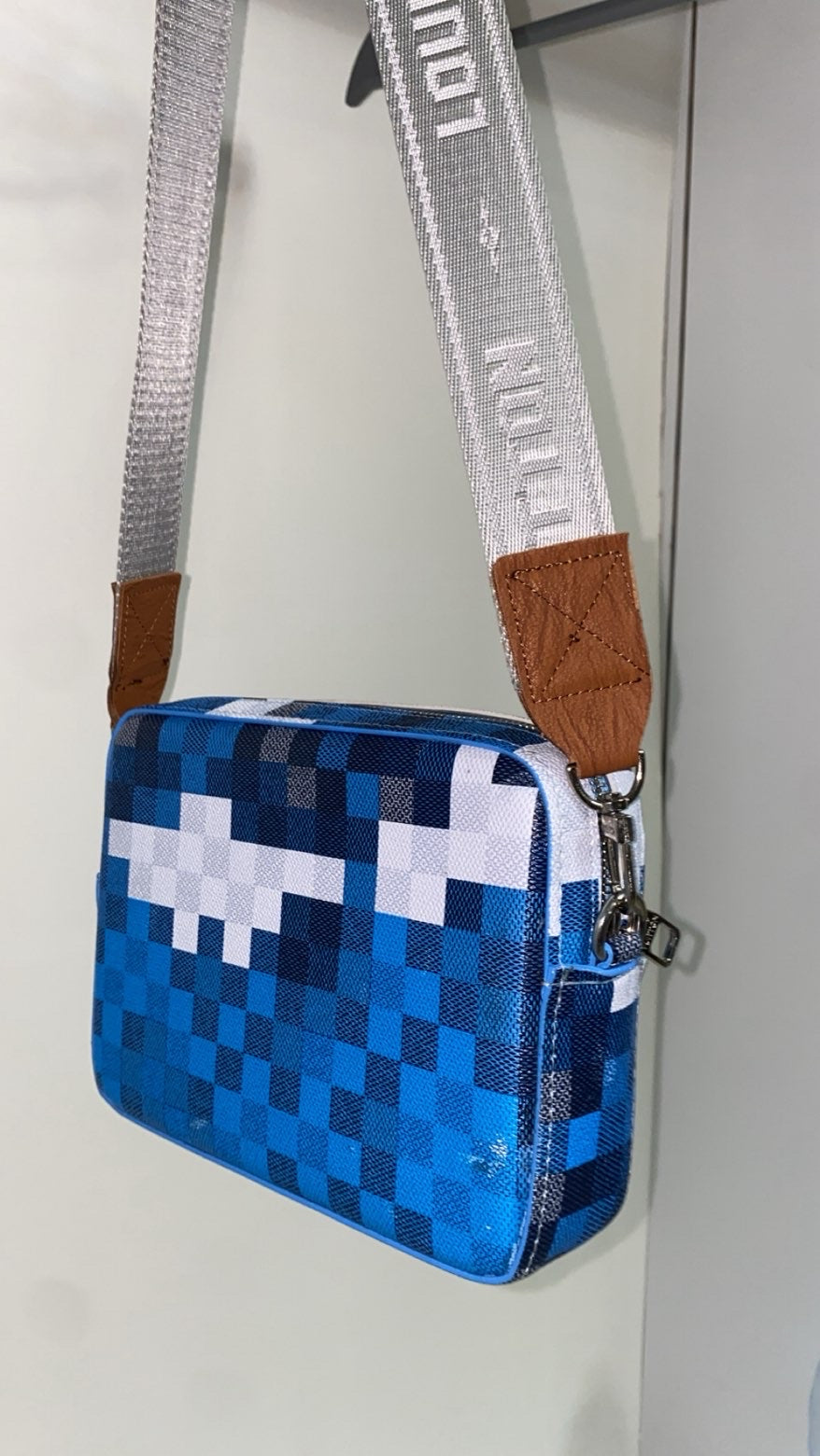 Sacoche luis vuitton